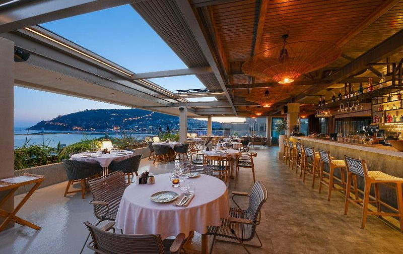 BÃ¼yÃ¼k Otel ●●●●