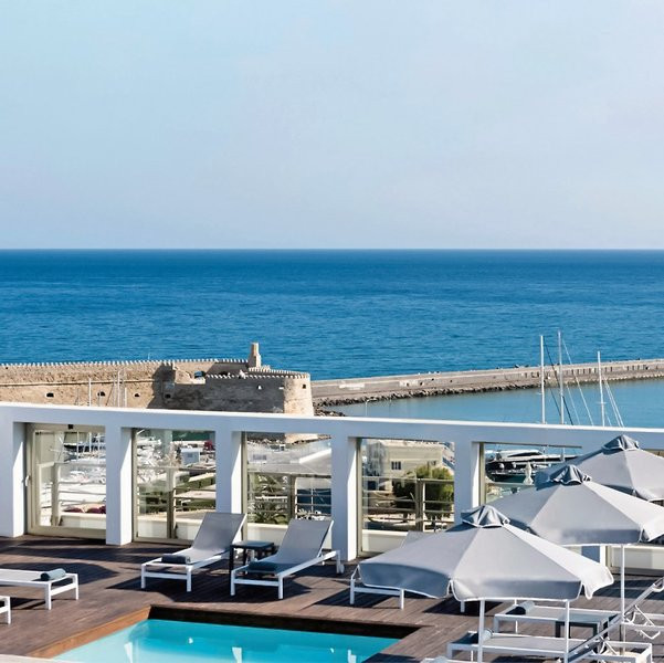 Aquila Atlantis Hotel ●●●●●