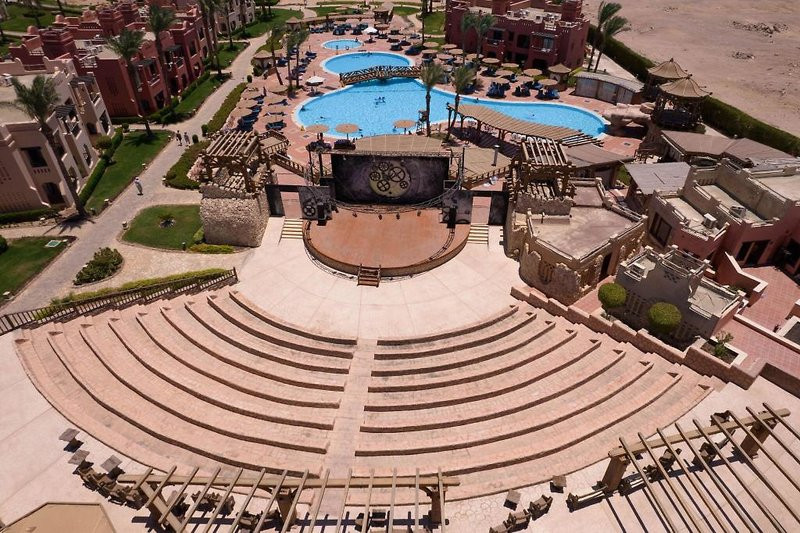 Charmillion Sea Life Resort ●●●●