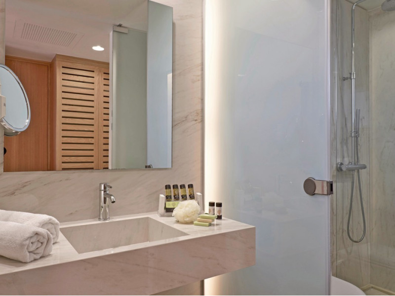 Pilot Beach Resort ●●●●●