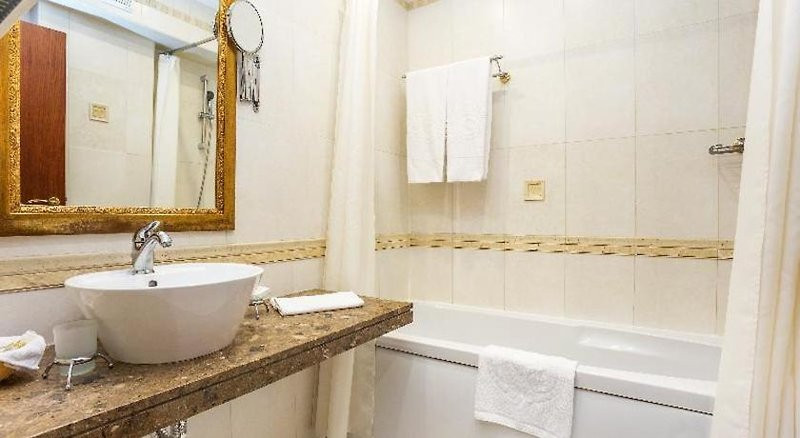 Hotel Romance & Family Suites ●●●●