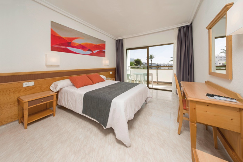 Wohnbeispiel Doppelzimmer (mit Queensize-Bett)