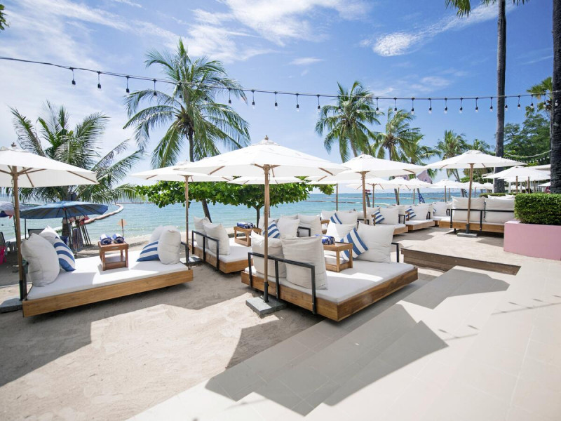 The Beach Club Bar