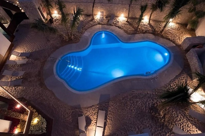 Alhambra Boutique Apartments ●●●●