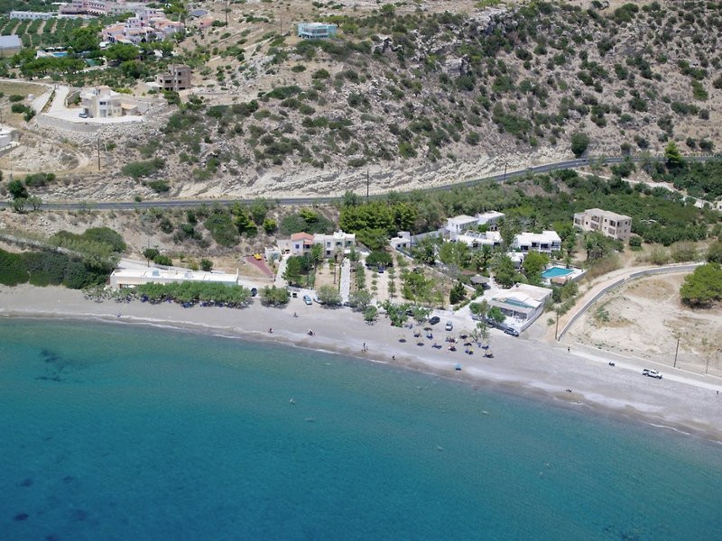 Avra Beach ●●●