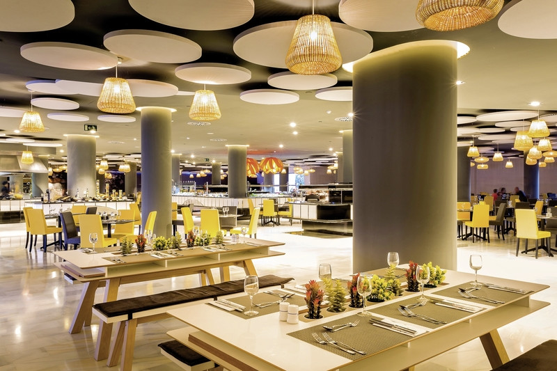 Grand Palladium White Island Resort & Spa