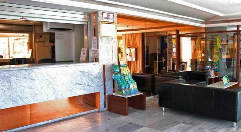 Apartamentos Las Arenas ●●●