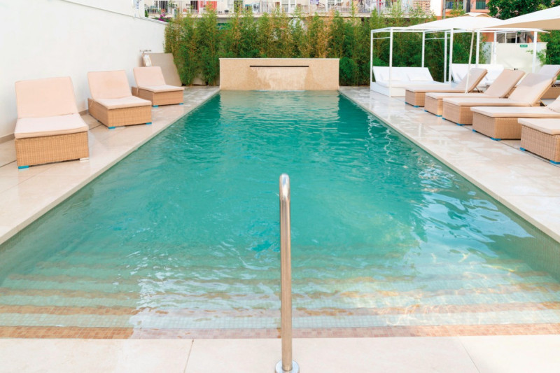 Las Arenas ●●●●○