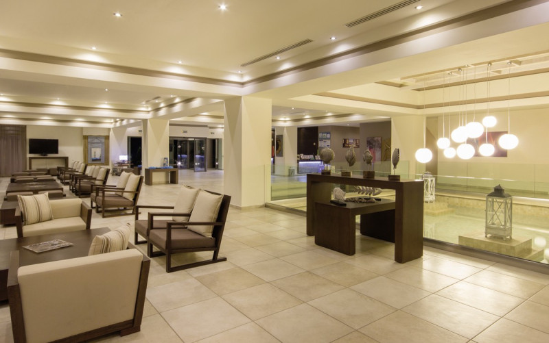 Alea Hotel & Suites ●●●●○