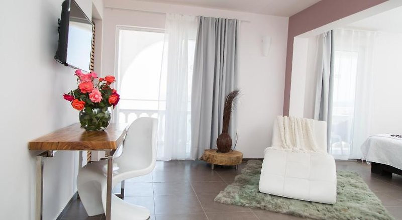 Pantokrator Hotel