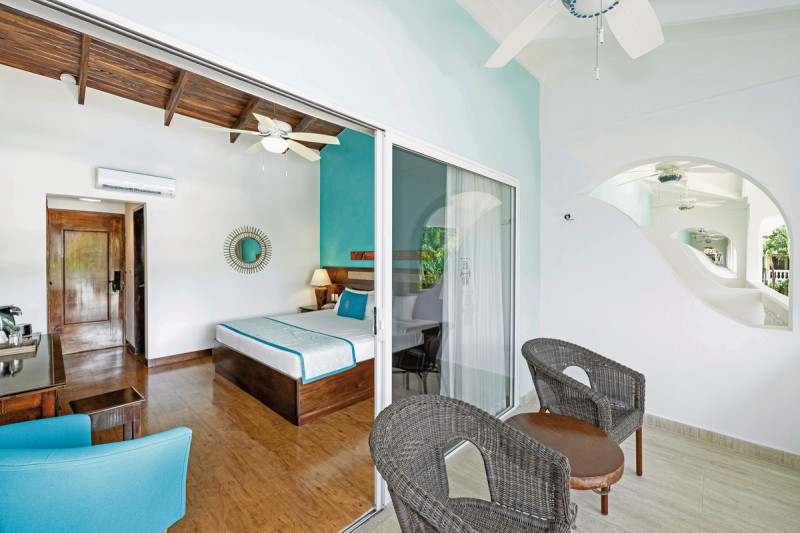 Wohnbeispiel Tropicana Pool View