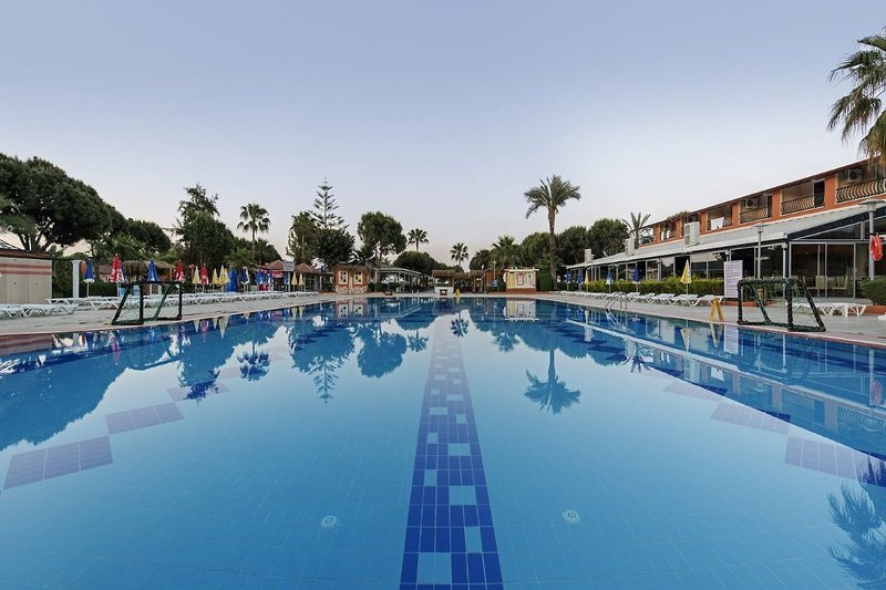 Club Turtas Beach ●●●●