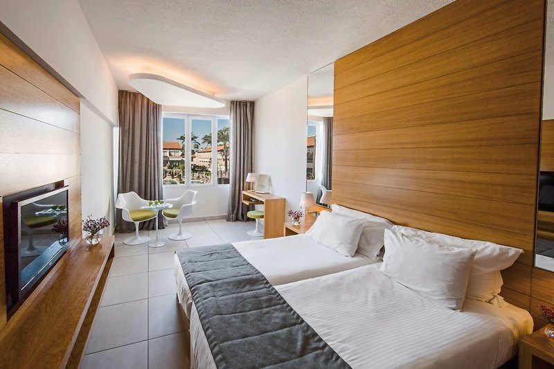 Napa Plaza Hotel ●●●●