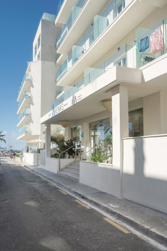 Las Arenas ●●●●○