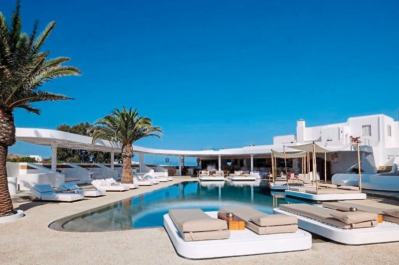 Andronikos Hotel ●●●●