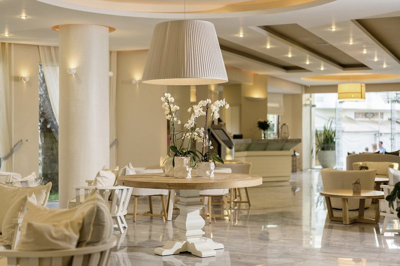 Nefeli Hotel ●●●●