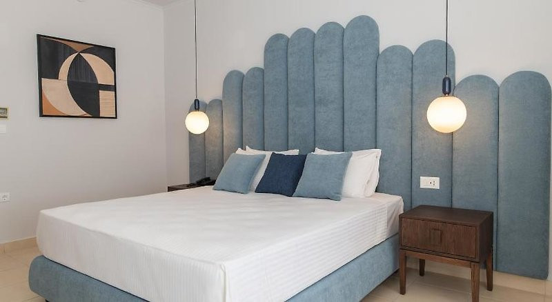 Grand Blue Beach Hotel ●●●●●