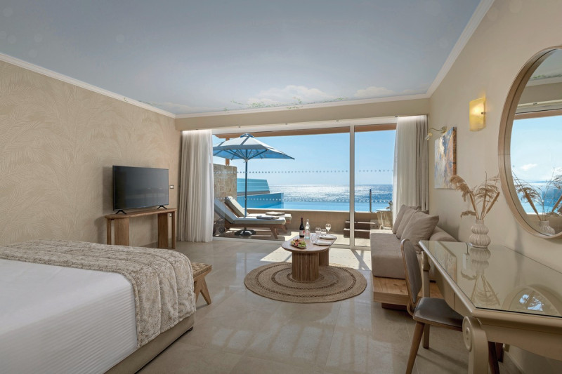 Wohnbeispiel Junior Suite Platinum Beach mit Privatpool
