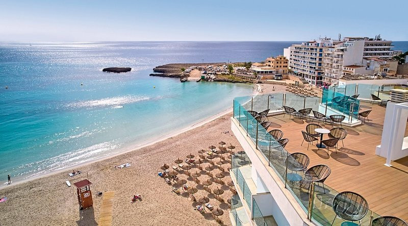 Universal Hotel Perla ●●●●