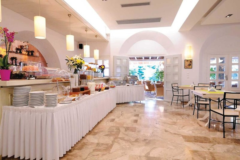 Kamari Hotel ●●●