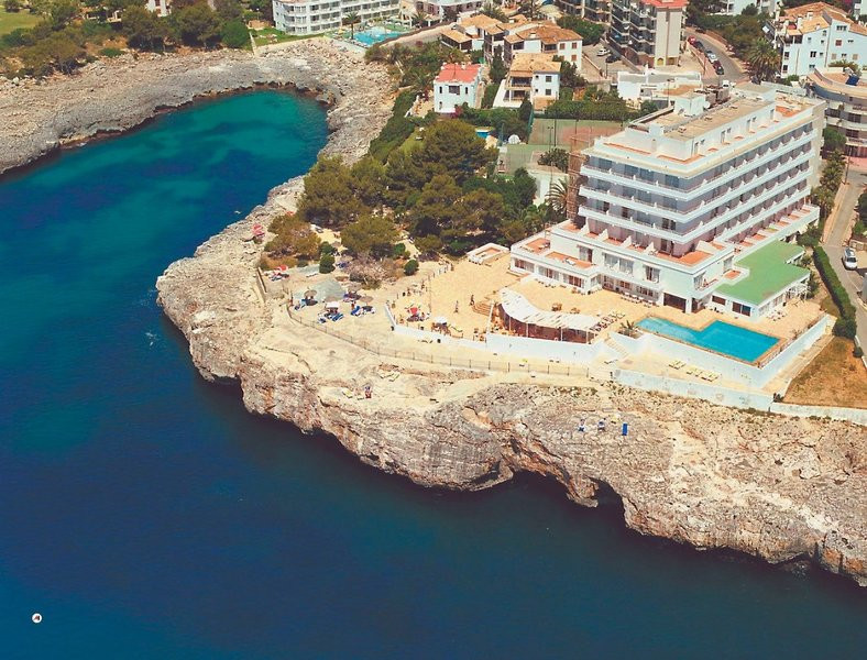 JS Cape Colom ●●●○