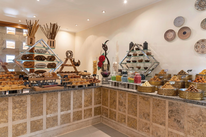 Fort Arabesque Resort & Spa