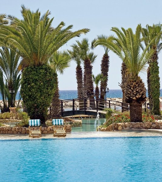 Sandy Beach Hotel & Spa ●●●●