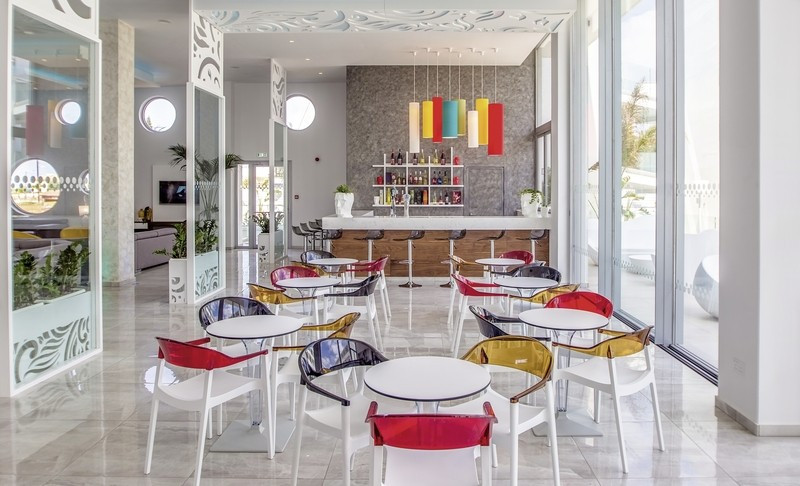 Nicholas Color Hotel ●●●