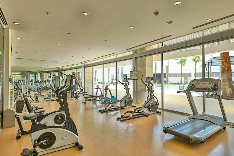 Crystal Centro Pearl Collection