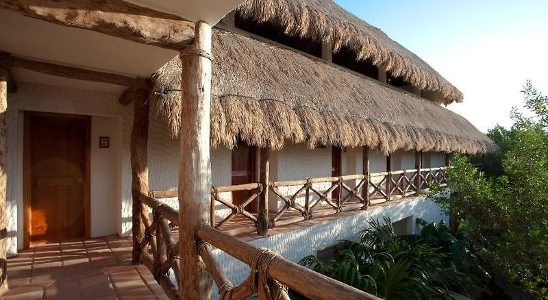 Holbox by Xaloc ●●●○