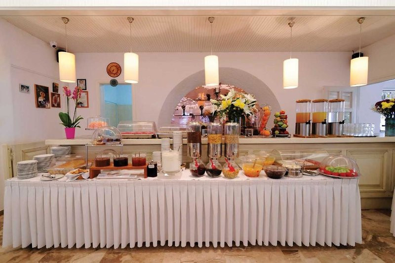 Kamari Hotel ●●●