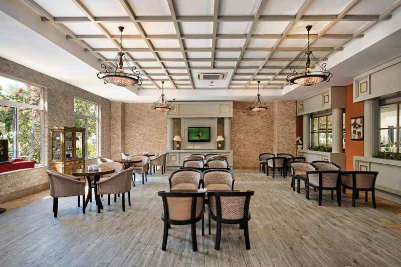 Seaden Sea World Resort & Spa