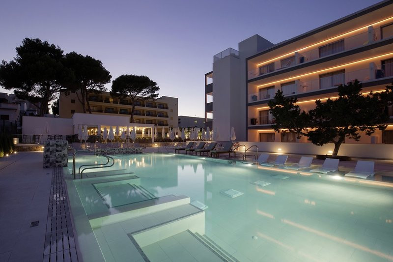 Bella Playa & Spa ●●●●