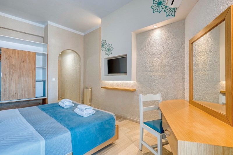 Albatros Hotel ●●●○