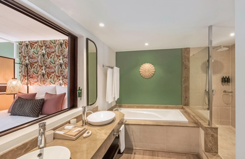 Victoria Beachcomber Resort & Spa ●●●●○