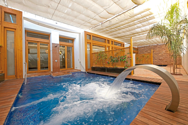 Fort Arabesque Resort & Spa