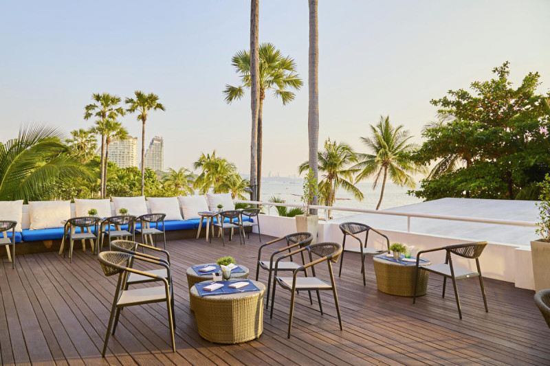 Club Lounge