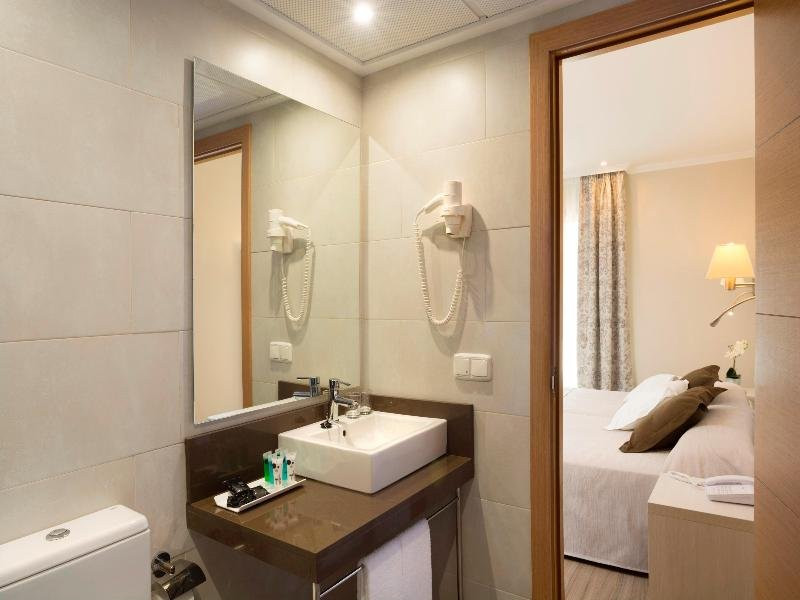 Ona Palmira Paguera ●●●●