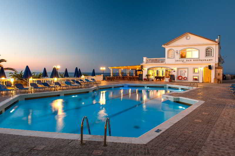 Alexandra Beach Hotel ●●●●