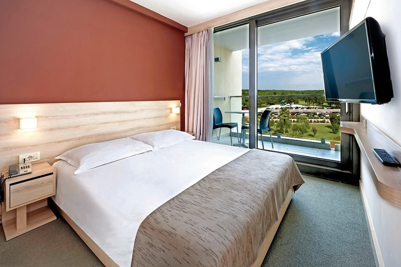 Materada Plava Laguna ●●●