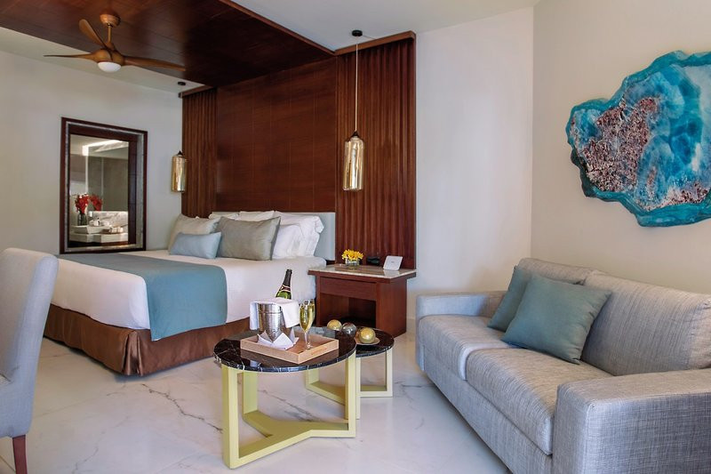 Secrets Royal Beach Punta Cana ●●●●○