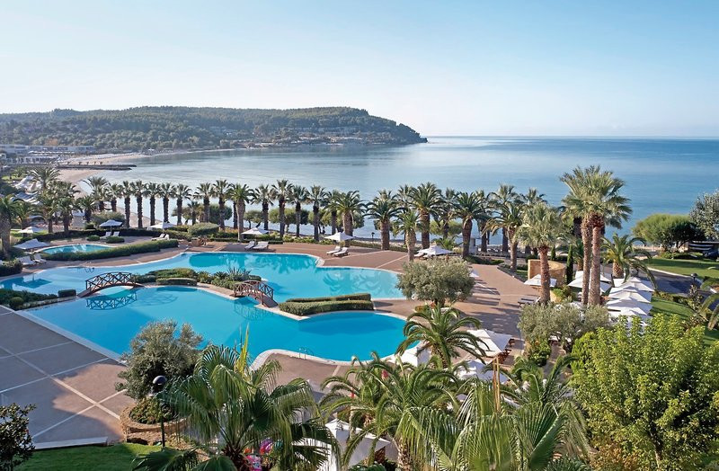 Sani Beach ●●●●●