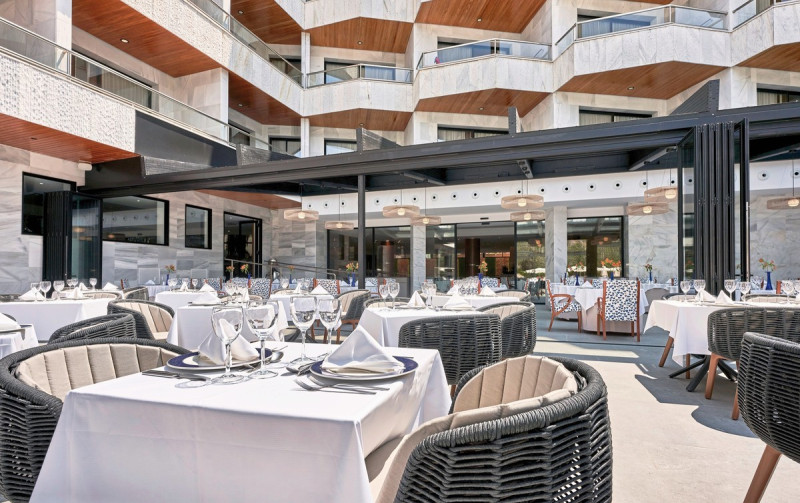 Serrano Palace ●●●●○