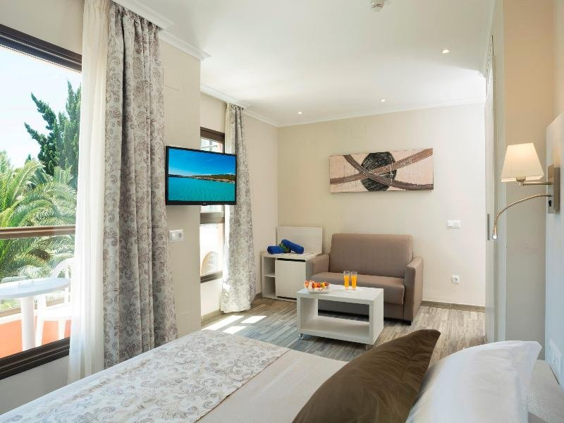 Ona Palmira Paguera ●●●●