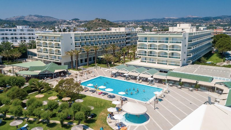 Apollo Beach Hotel ●●●●