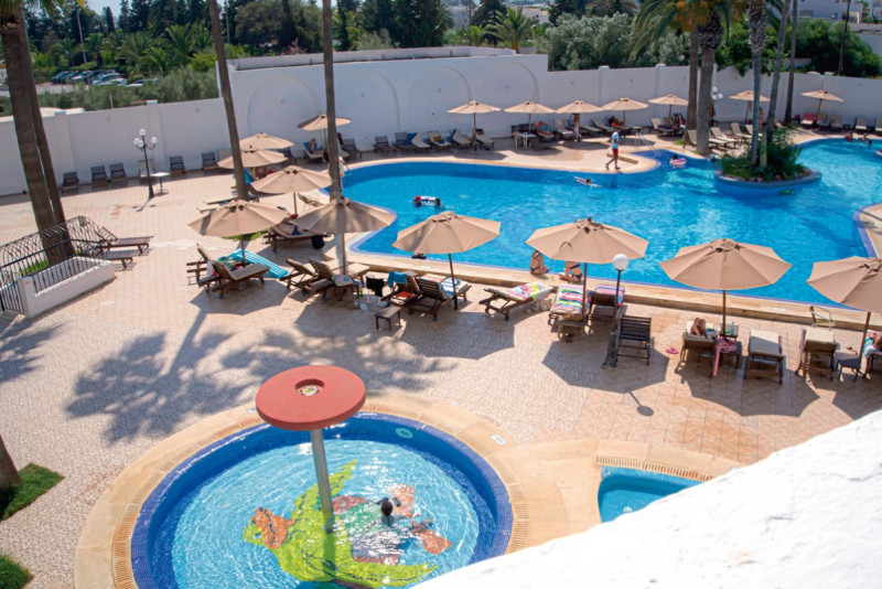 Nesrine ●●●○