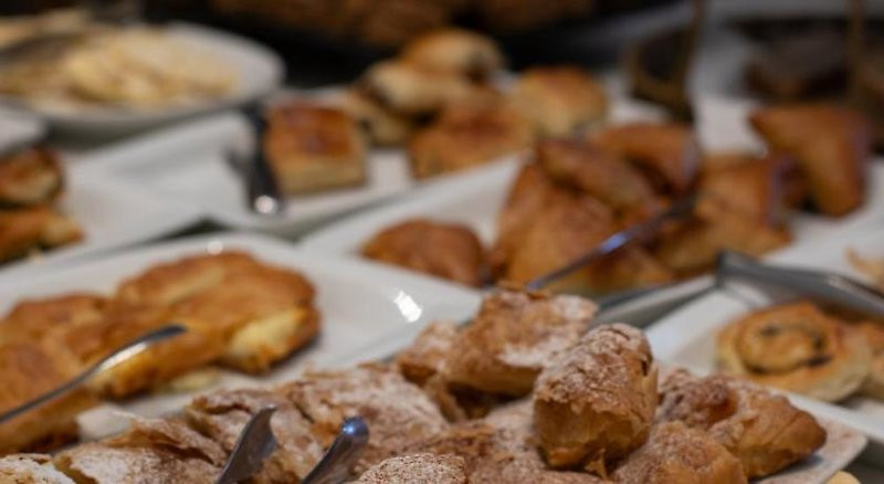 Acrogiali Hotel ●●●●