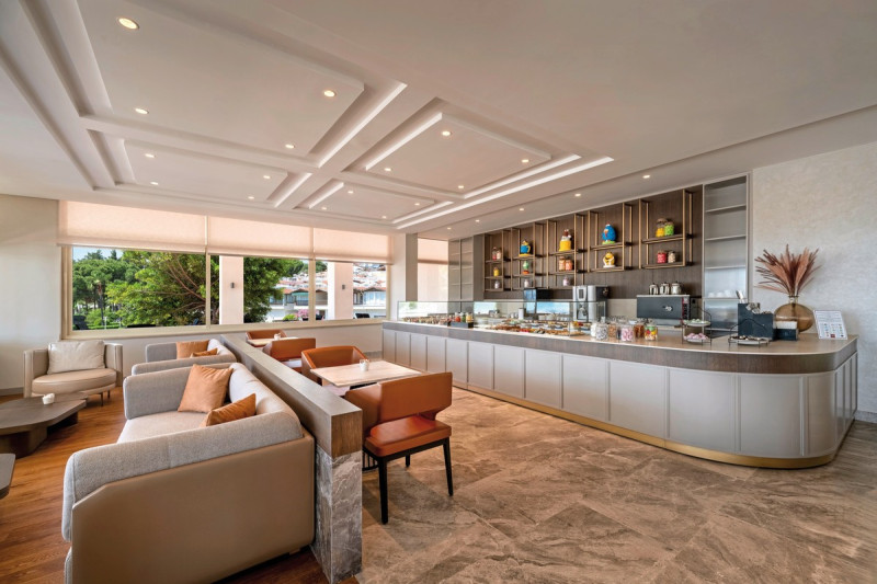 Trendy Palm Beach Adults only