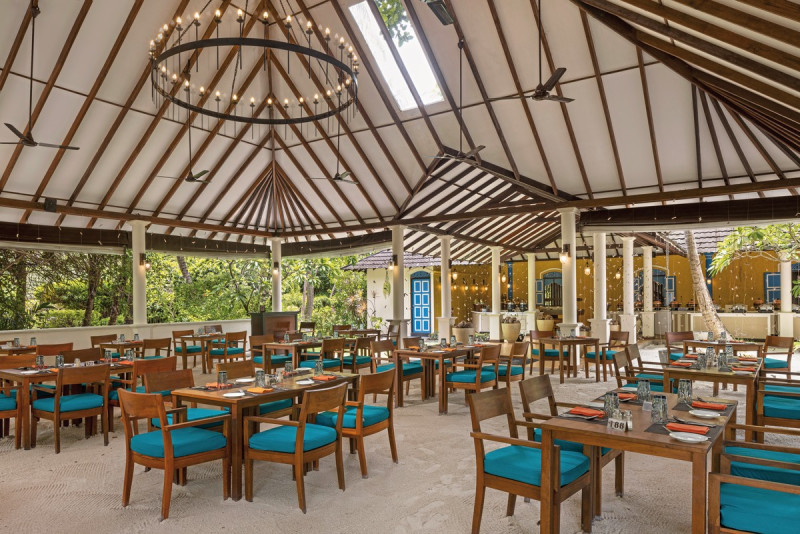 ADAARAN Select Meedhupparu