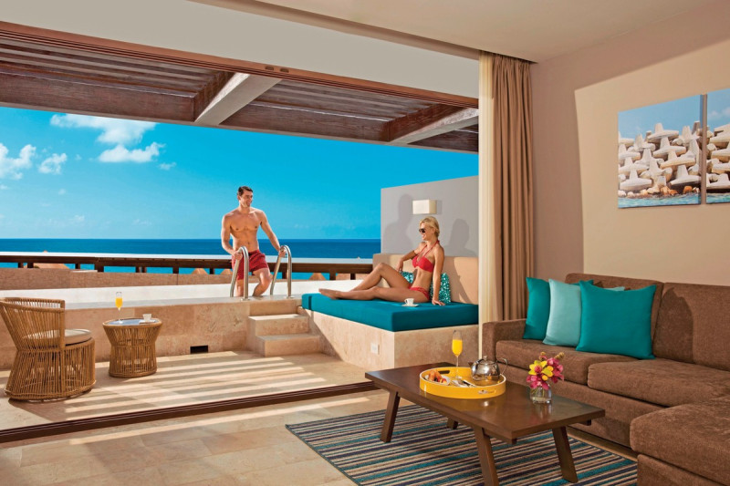 Wohnbeispiel Preferred Club Juniorsuite Swim Out Oceanview Adults
